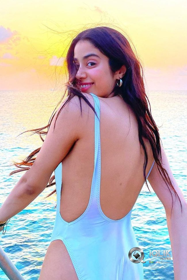 Janhvi-Kapoor